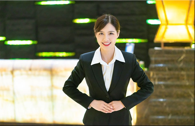 芳華學(xué)堂商務(wù)禮儀班