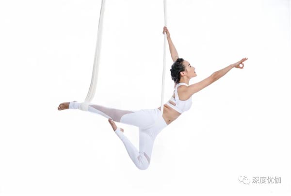合肥深度優(yōu)伽空中瑜伽教練班