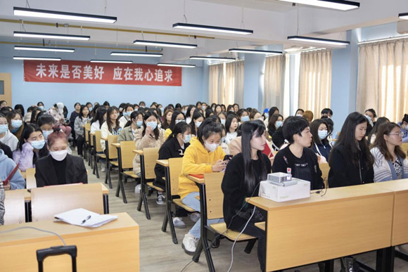 鄭州幼師高級(jí)講師入園師培訓(xùn)班-端木幼師