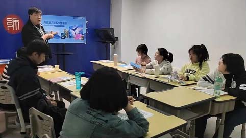 西安師苑傳媒播音與主持藝術(shù)專(zhuān)業(yè)班2023年招生簡(jiǎn)章