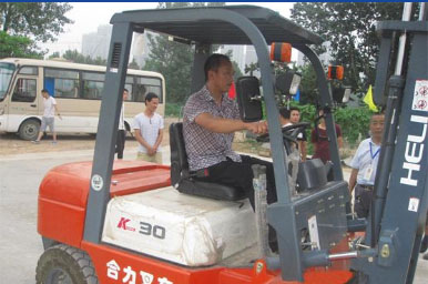 鄭州發(fā)達叉車培訓(xùn)班
