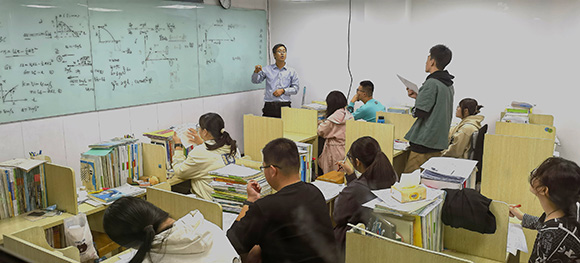 濟(jì)南震華暑假銜接班招生簡(jiǎn)章