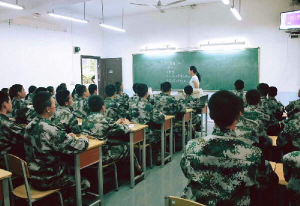 四川三苏立德叛逆孩子班